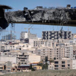 Dos aviones estadounidenses derribados mientras se intensifica la guerra en Irán. Falta al menos 1 miembro de la tripulación