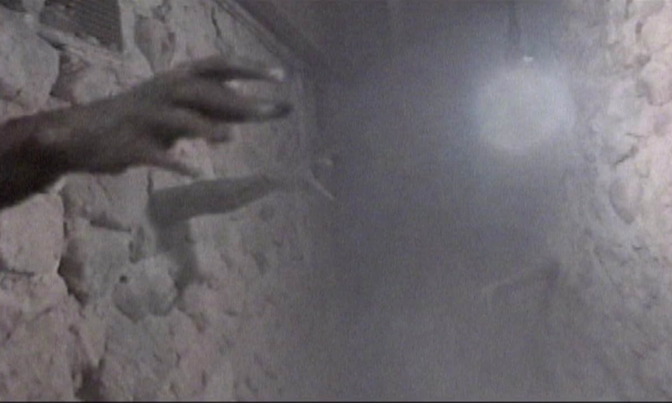 Varios de los mejores directores del cine de terror pasaron por esta película: sólo dura hora y media y la puedes ver en Prime Video