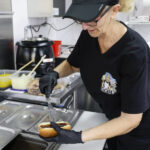 ¿Recuerdas la tienda de sándwiches de Coney Island? Tenemos buenas noticias.