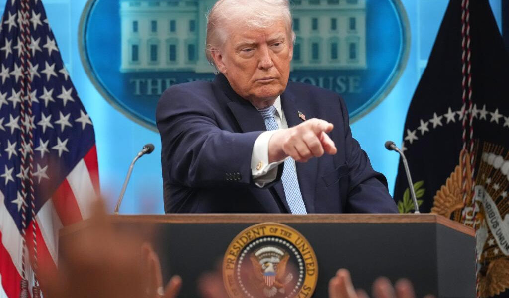 Trump ha retrasado repetidamente los plazos para Irán, pero sugiere que el del martes es definitivo