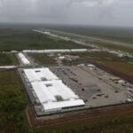 Grupos ecologistas instan al tribunal de apelaciones a levantar permitir el cierre de «Alligator Alcatraz» en Florida | CNN