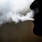 No solo echar humo: el condado de Orange apunta a las tiendas de vapeo