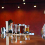 ¿Los restaurantes no te ofrecen agua del grifo? He aquí por qué