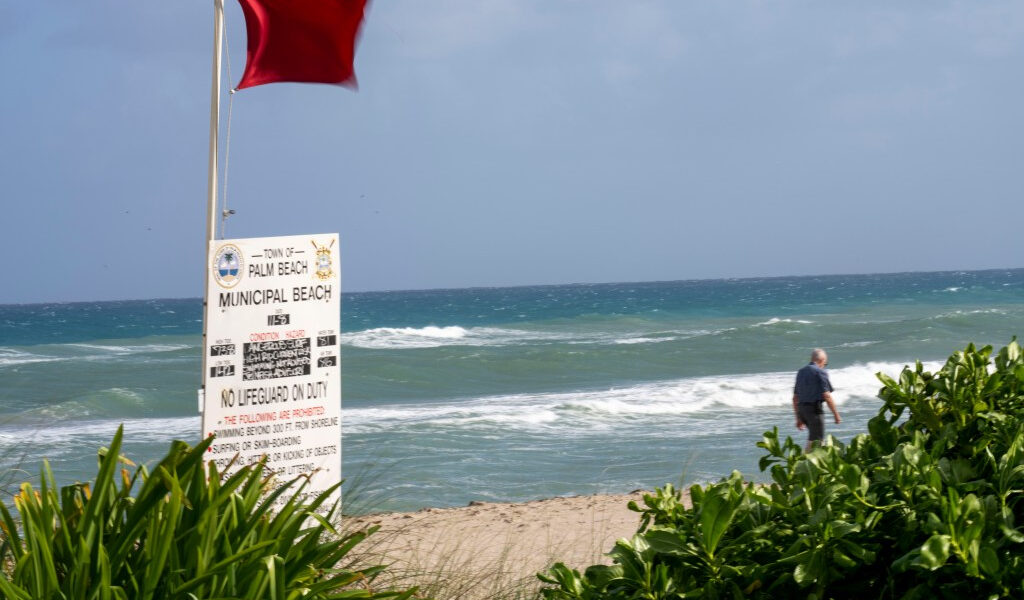 ‘Era un héroe’: el padre que se ahogó en Cocoa Beach ayudó a salvar a su hijo atrapado en la corriente de resaca