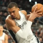 Wembanyama regresa con una lluvia de «stocks» para guiar la victoria de los Spurs en Portland | Sporting News Argentina