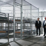 Florida no quiere pagar 180.000 dólares por los teléfonos ordenados por el tribunal en Alligator Alcatraz