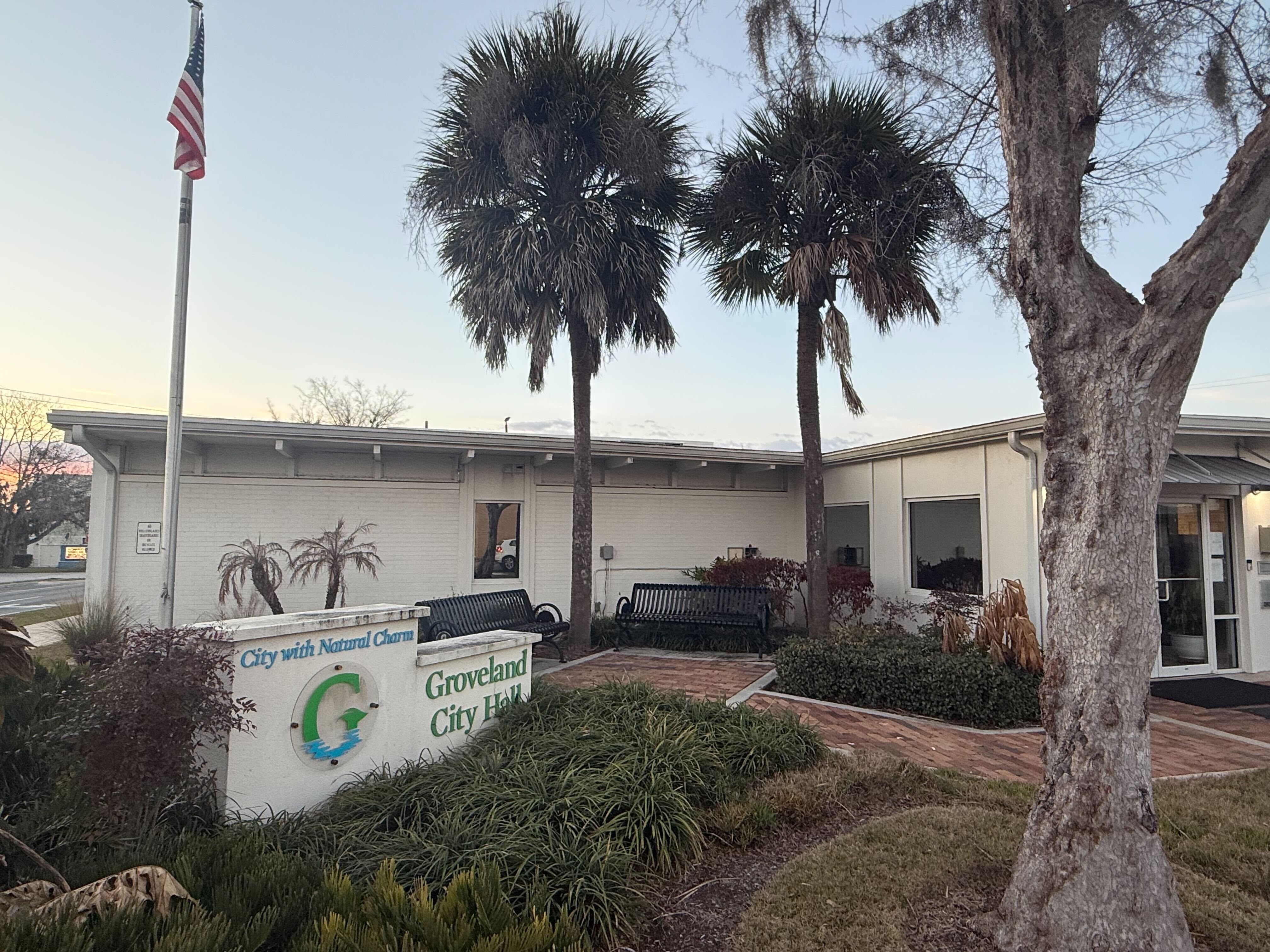 Una mirada al Ayuntamiento de Groveland el 18 de febrero de 2026. Los planes para reemplazar el edificio del ayuntamiento se encuentran entre numerosos proyectos potenciales para la ciudad de Groveland, que buscan salir de los problemas financieros debido a las 