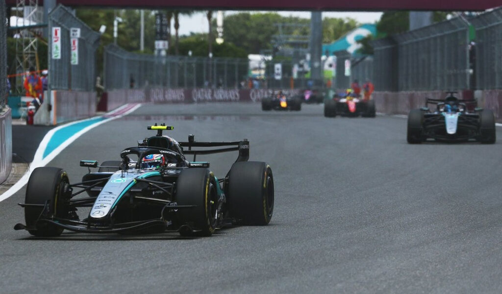 Mercedes explica el mal comienzo de Antonelli en la carrera sprint de F1 de Miami