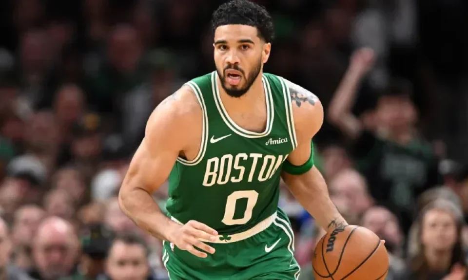 Por qué no juega Jayson Tatum hoy: la lesión que lo sacó del séptimo partido entre Celtics y 76ers | Sporting News