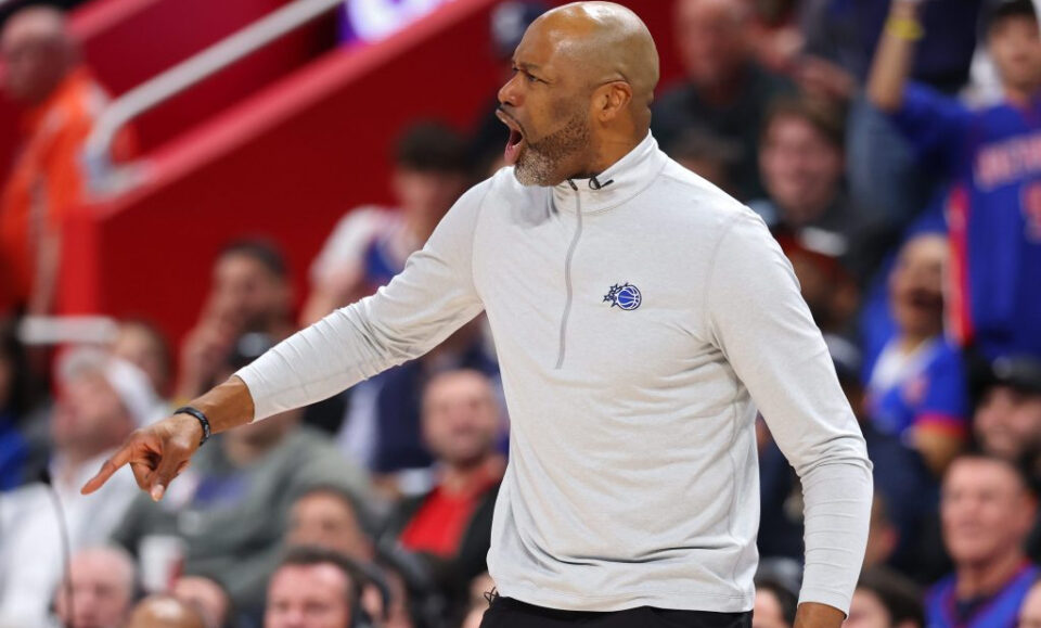 El Magic despide a Jamahl Mosley después de cinco temporadas, tercera salida consecutiva en primera ronda