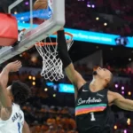 Wembanyama pulveriza el récord de tapones en Playoffs durante la derrota de los Spurs | Sporting News