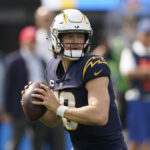 Justin Herbert renueva con los Chargers y se convierte en el mejor pagado de la historia