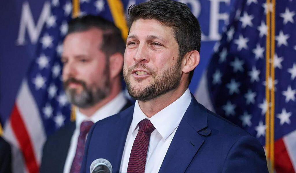 Florida AG dice que la subrogación es trata de personas, con grandes implicaciones para las familias
