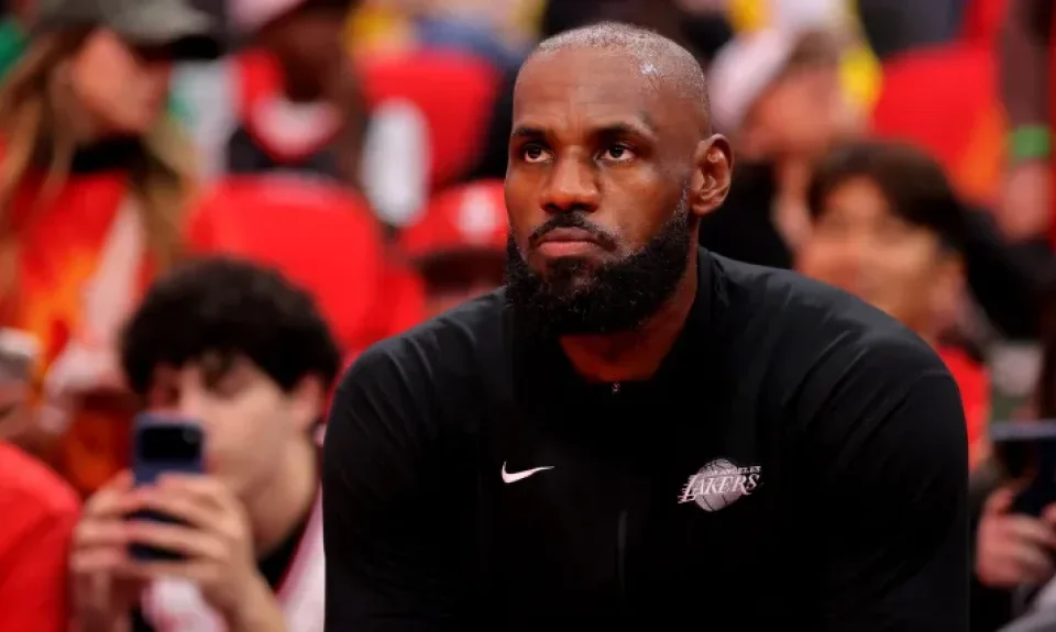 ¿Se retira LeBron James? Todo lo que se sabe sobre el futuro del Rey tras la eliminación de los Lakers | Sporting News
