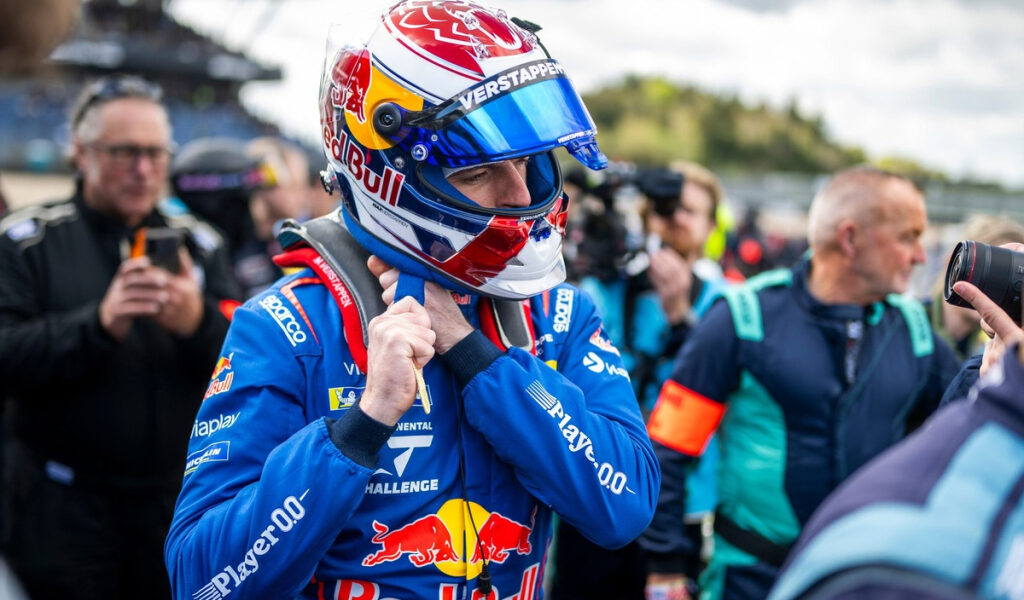 Los pilotos de F1 que corrieron las 24 Horas de Nurburgring antes que Max Verstappen