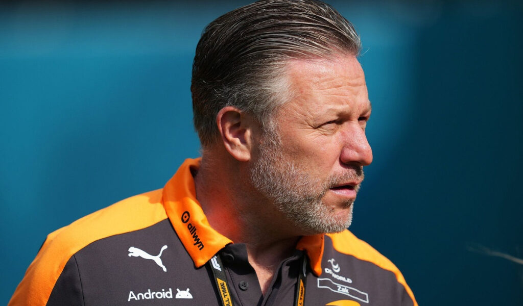 Zak Brown escribe a FIA preocupado por las negociaciones de Mercedes y Alpine