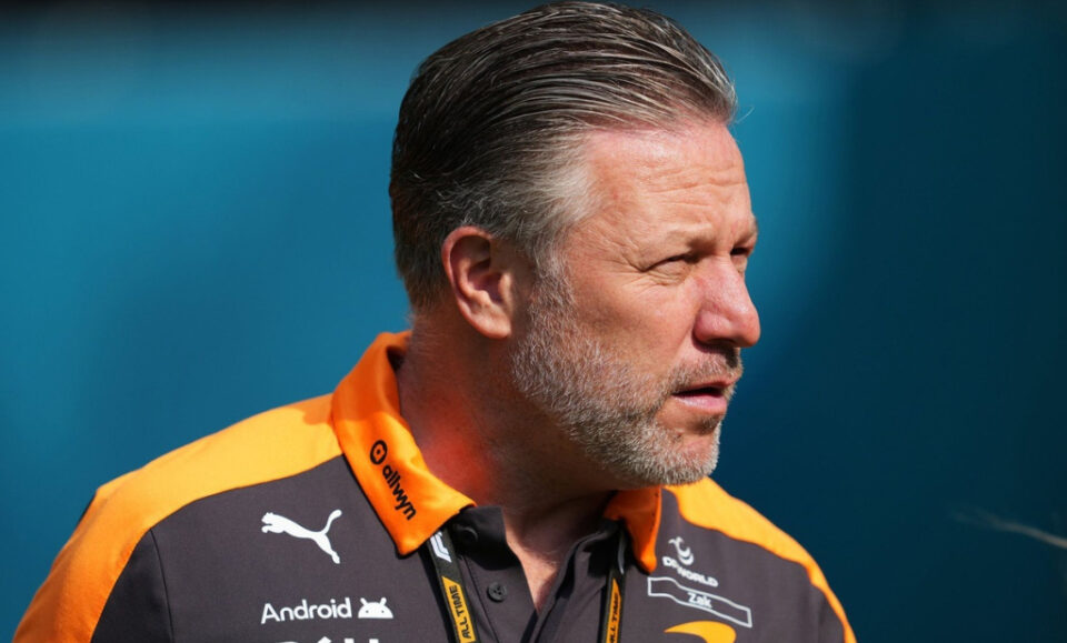Zak Brown escribe a FIA preocupado por las negociaciones de Mercedes y Alpine