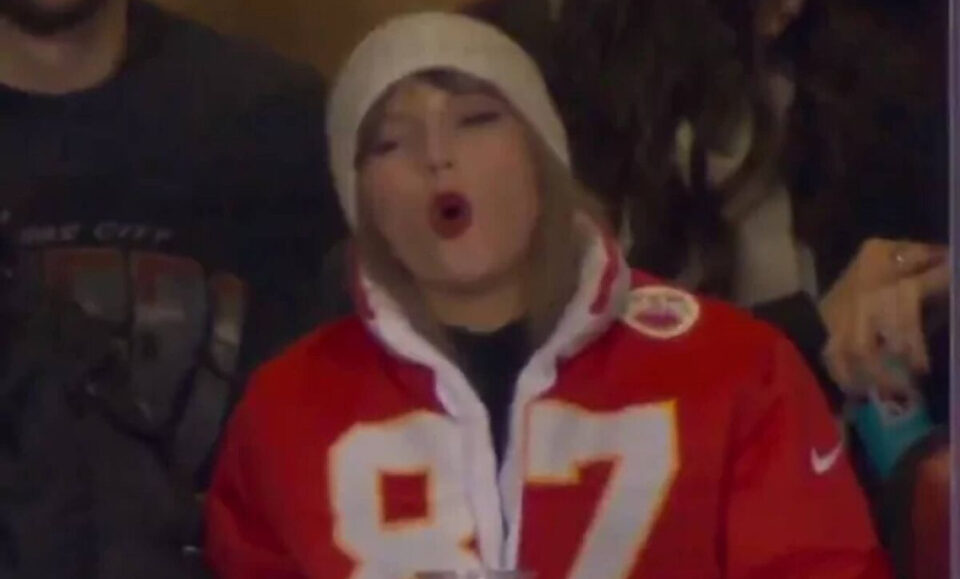 Taylor Swift les quit el fro a todos en Arrowhead Los puso a bailar!
