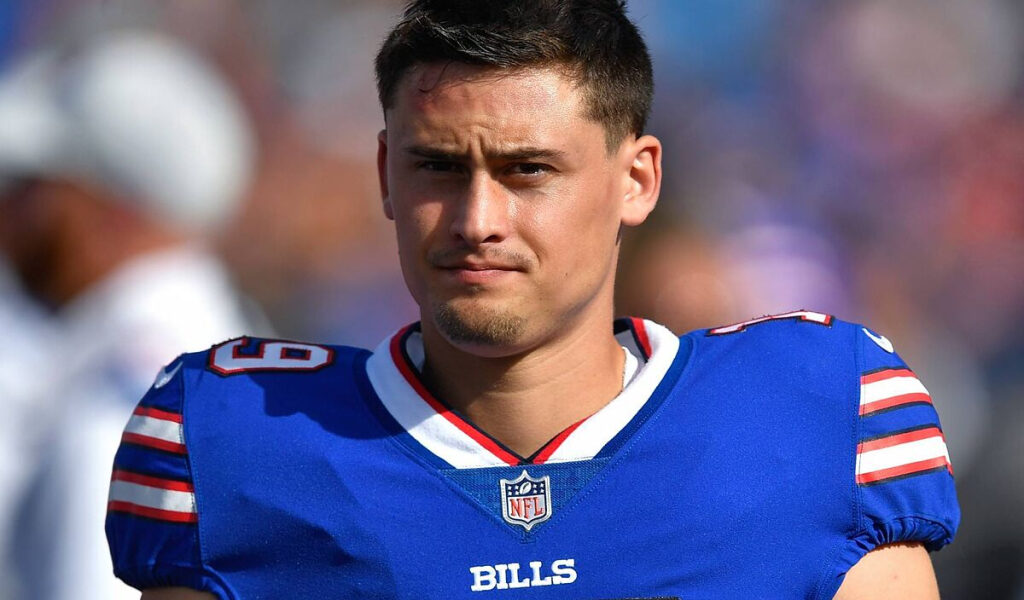 Los Kansas City Chiefs firman a Matt Araiza, pateador de origen mexicano