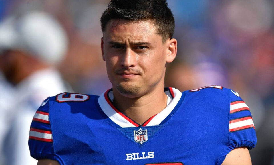 Los Kansas City Chiefs firman a Matt Araiza, pateador de origen mexicano