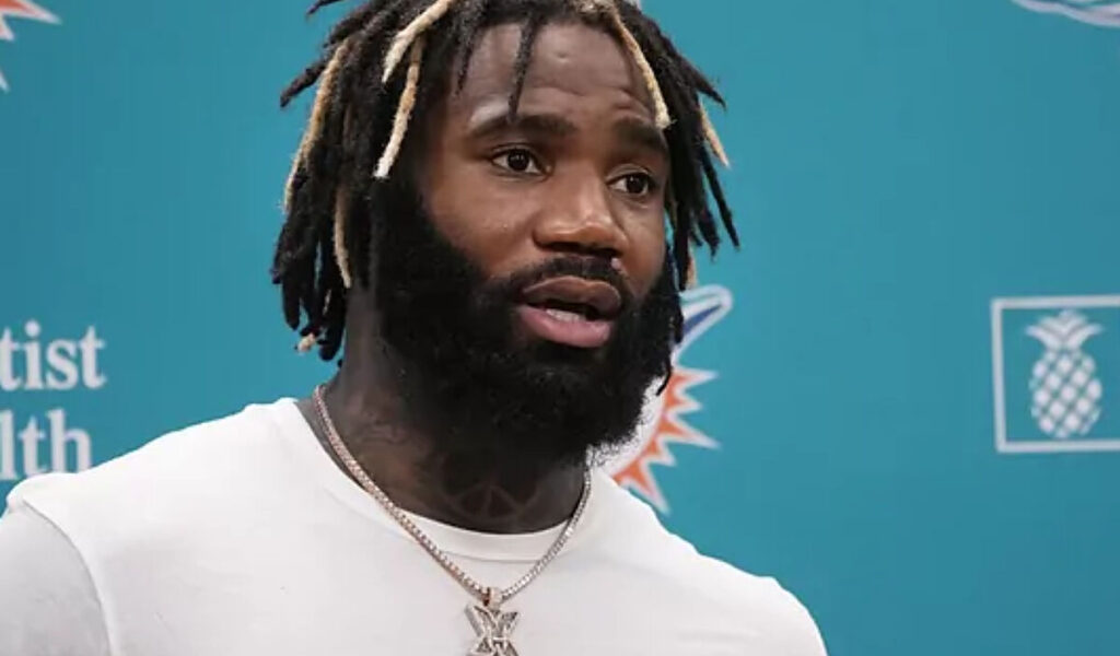 Escndalo en la NFL! Jugador de Dolphins acusado de embarazar a cuatro mujeres a la vez