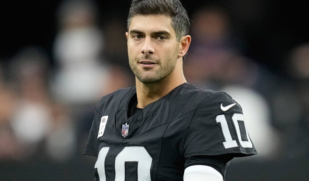 Raiders toman dura decisin con el QB Jimmy Garappolo