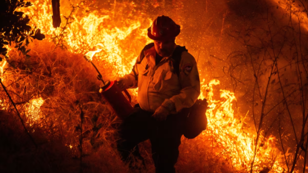 La temporada de incendios forestales en EE.UU comenzó de forma histórica y podría empeorar | CNN