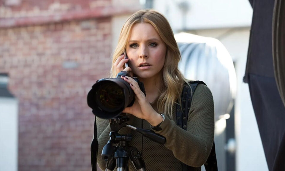 El gazapo de ‘Veronica Mars’ que ya no puedo dejar de ver: un cámara decidió aparecer en escena