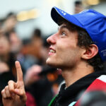 Antonelli reafirma su lealtad a Mercedes en medio de especulaciones sobre Ferrari