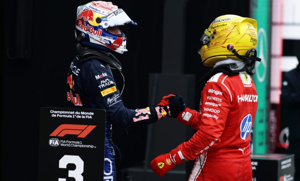 Analista señala que las heridas de la guerra Verstappen-Hamilton de 2021 nunca desaparecerán