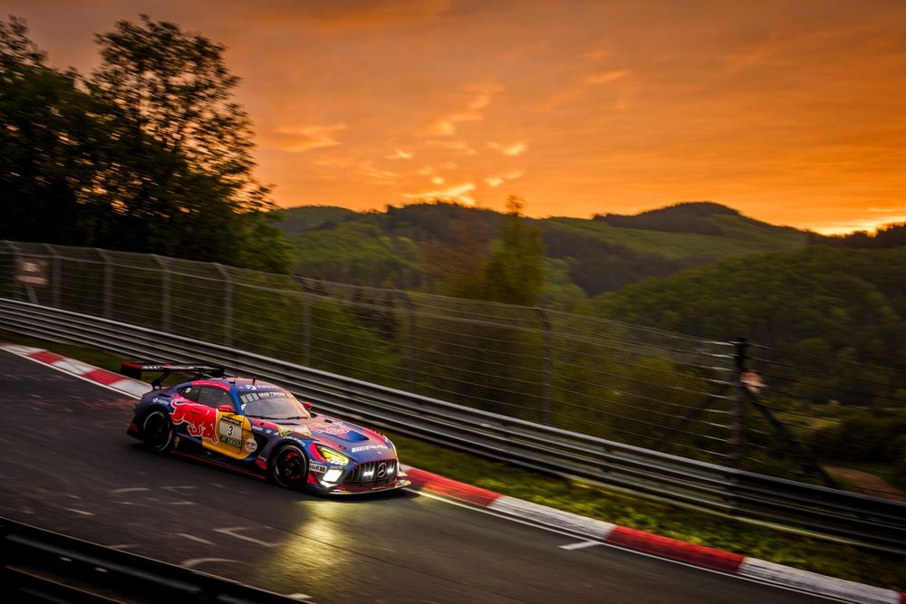 Max Verstappen fue la sensación en las 24 Horas de Nurburgring.