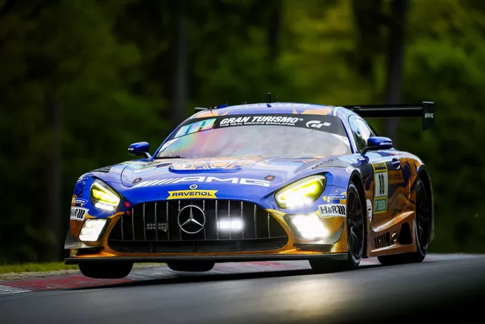 N.º 80 Mercedes-AMG Team RAVENOL Mercedes-AMG GT3 Pro: Maro Engel, Luca Stolz, Fabian Schiller, Maxime Martin