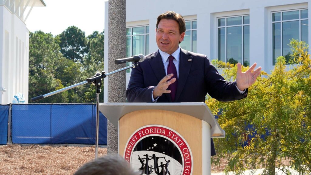 DeSantis impuesto Florida