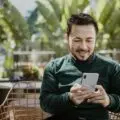 Hispanos enviarán más remesas por el Día de las Madres este 2026